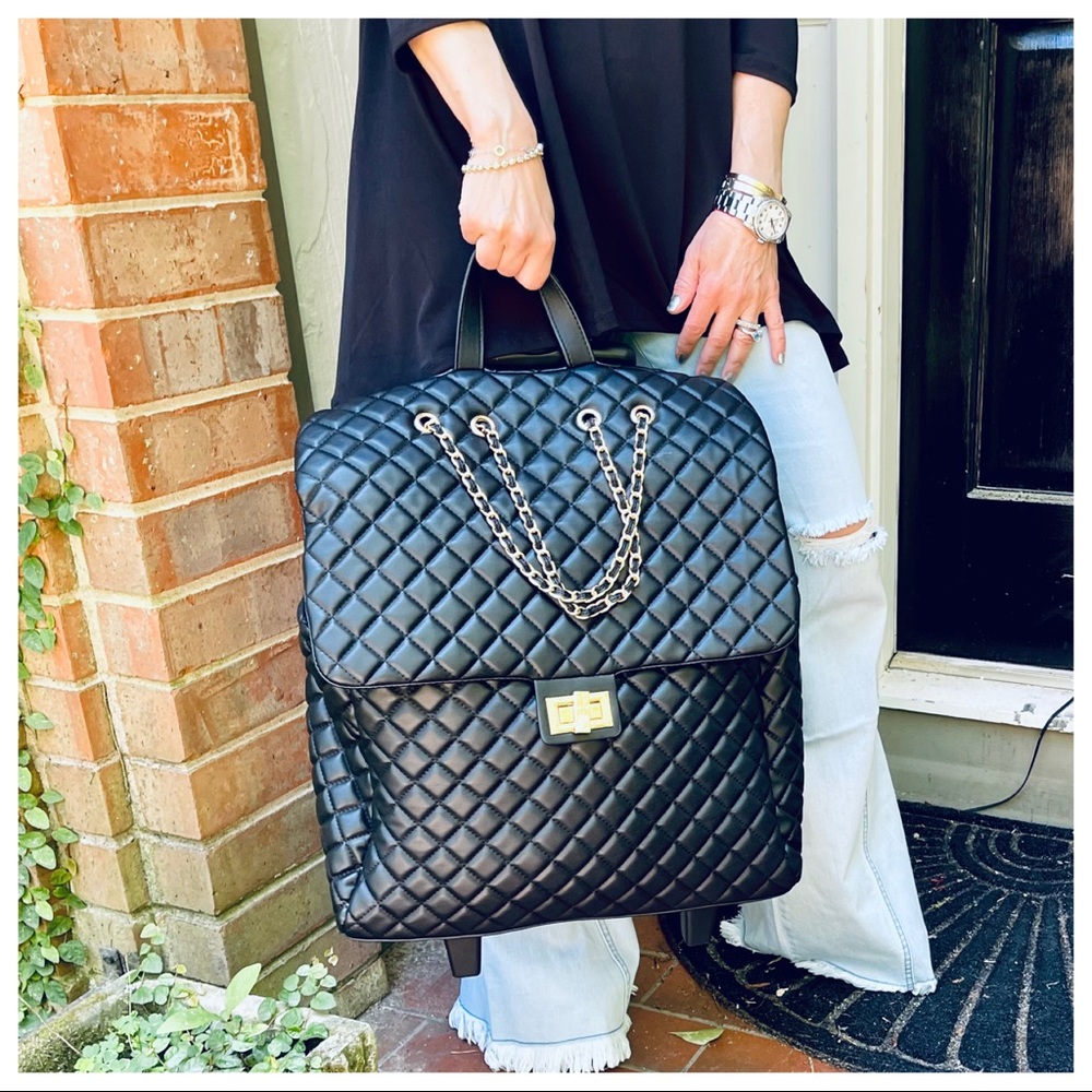 BACK IN STOCK✨✨✨Quilted Faux leather Fabulous Travel Rolling bag - Picture 10 of 12